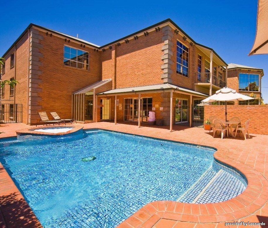 Best Western Plus Hovell Tree Inn Олбери Экстерьер фото