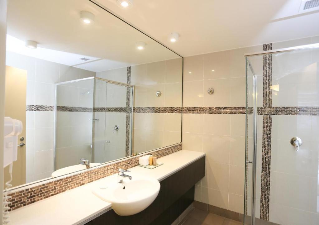 Best Western Plus Hovell Tree Inn Олбери Экстерьер фото